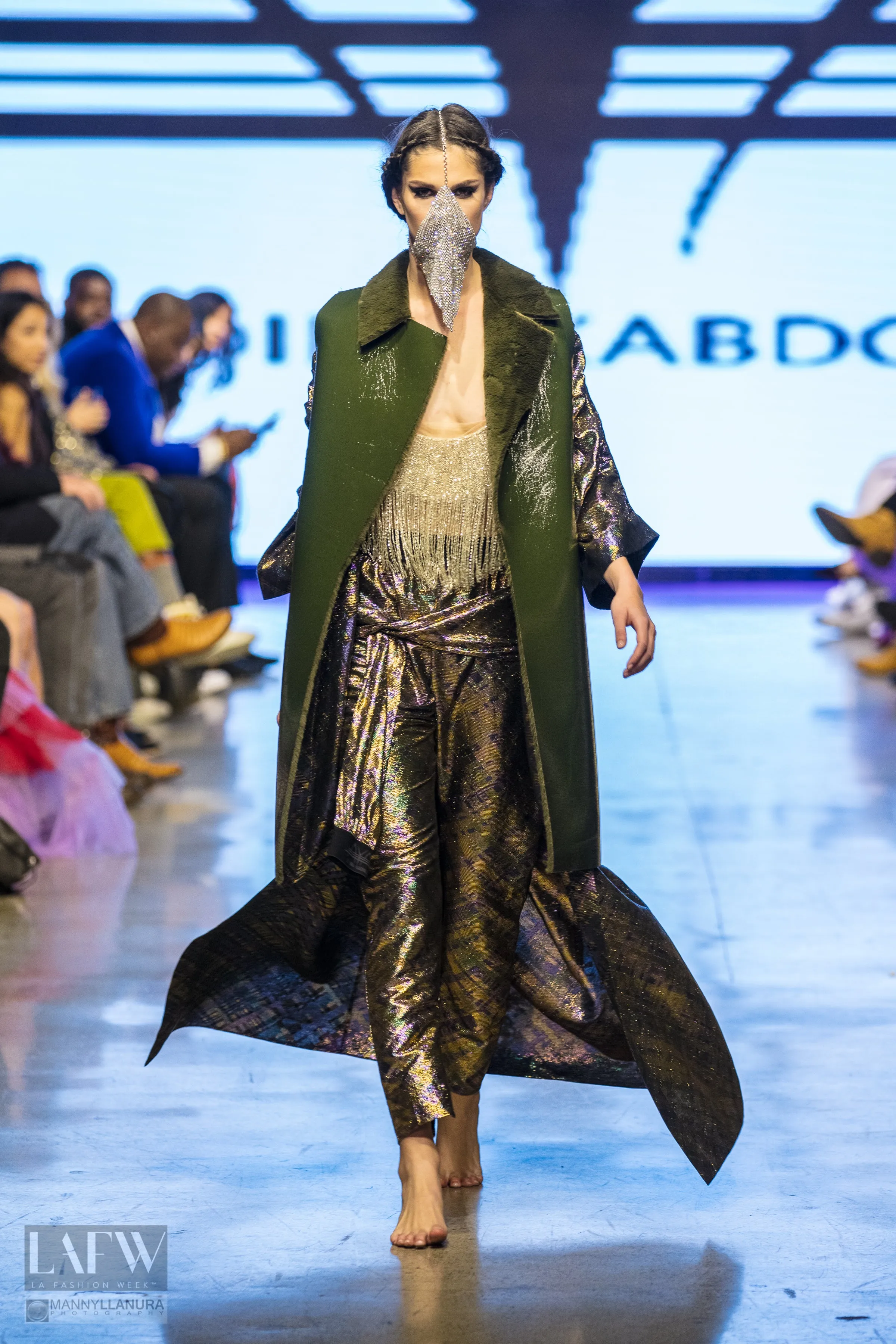 LOOK XXIII