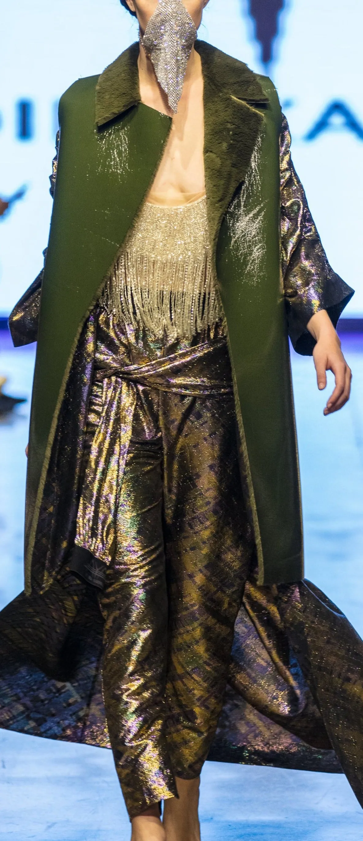 LOOK XXIII
