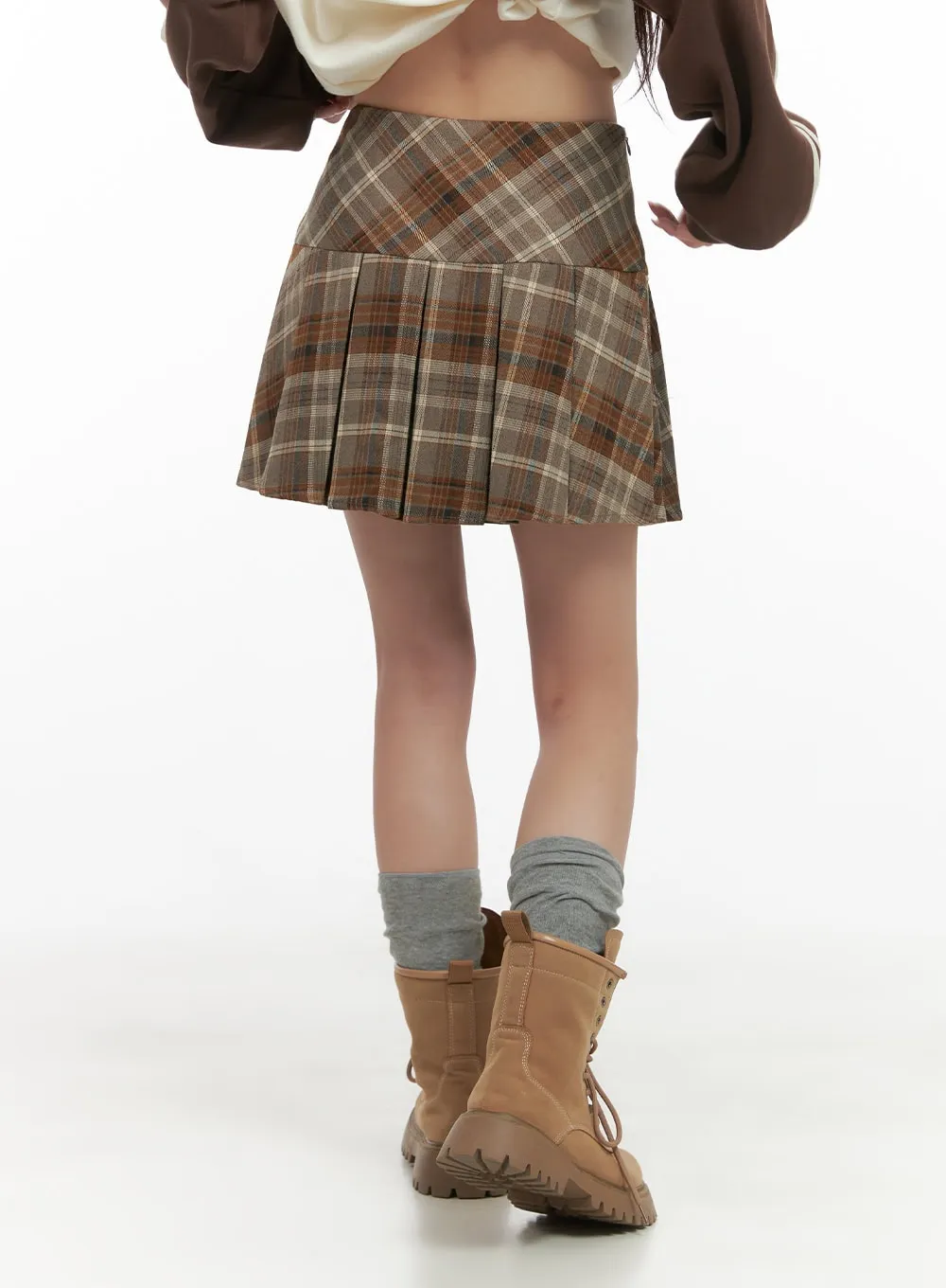Pleated Checkered Mini Skirt CG430